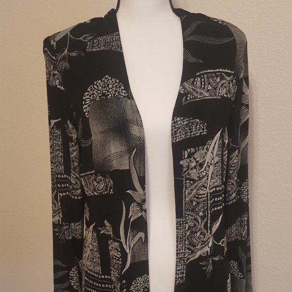 Light Jacket Sweater Black White Long Sleeve - Picture 2 of 6